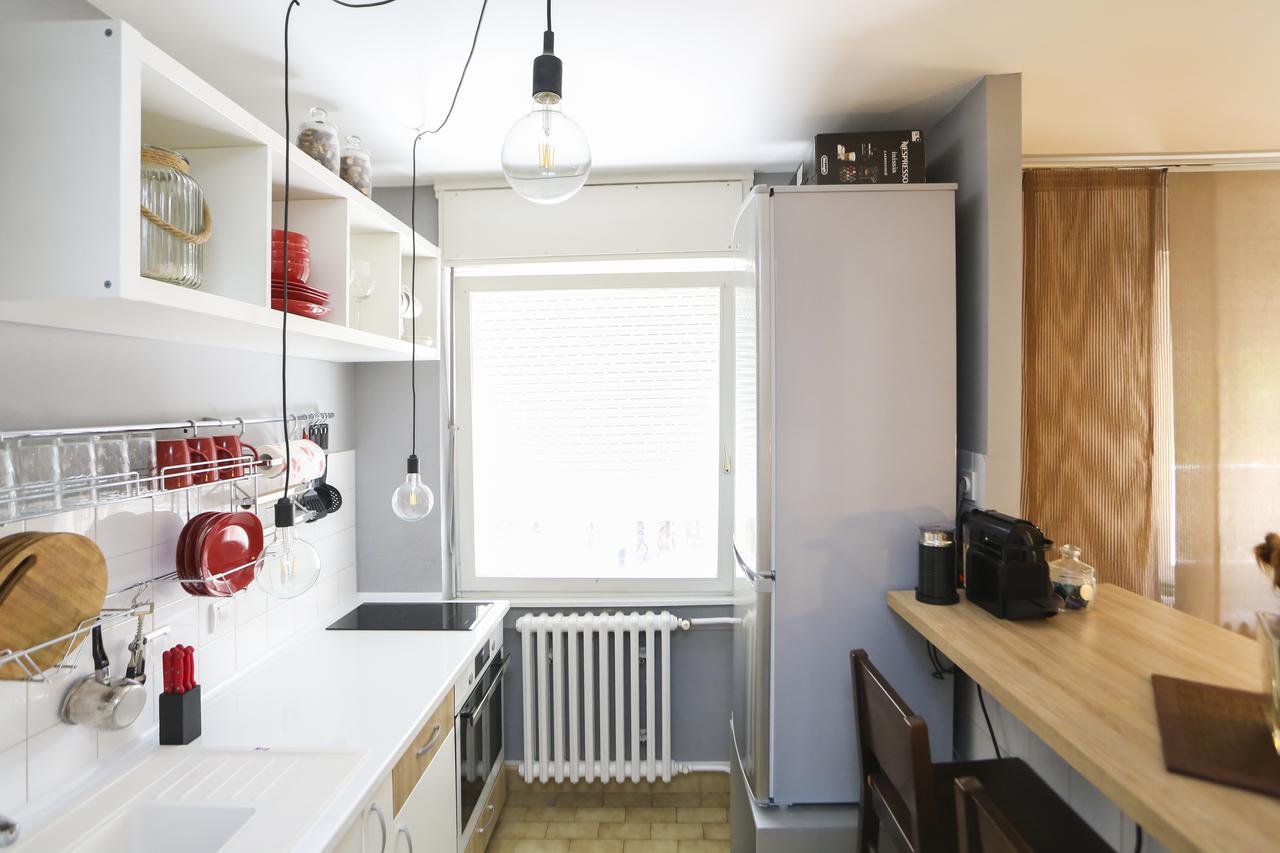 Modern Apartment With Free Parking Novi Sad Exterior photo