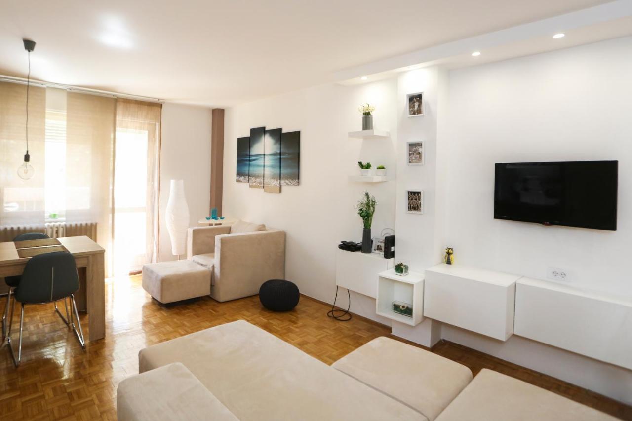Modern Apartment With Free Parking Novi Sad Exterior photo